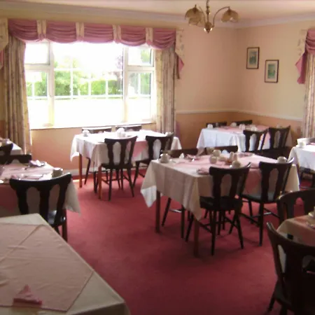 Guest house Westfield House 3*